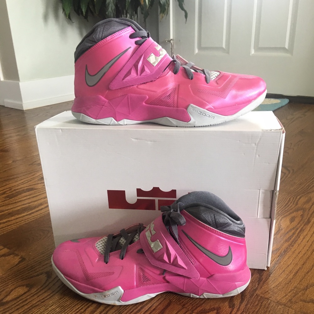Lebron Soldier VII Nike Zoom